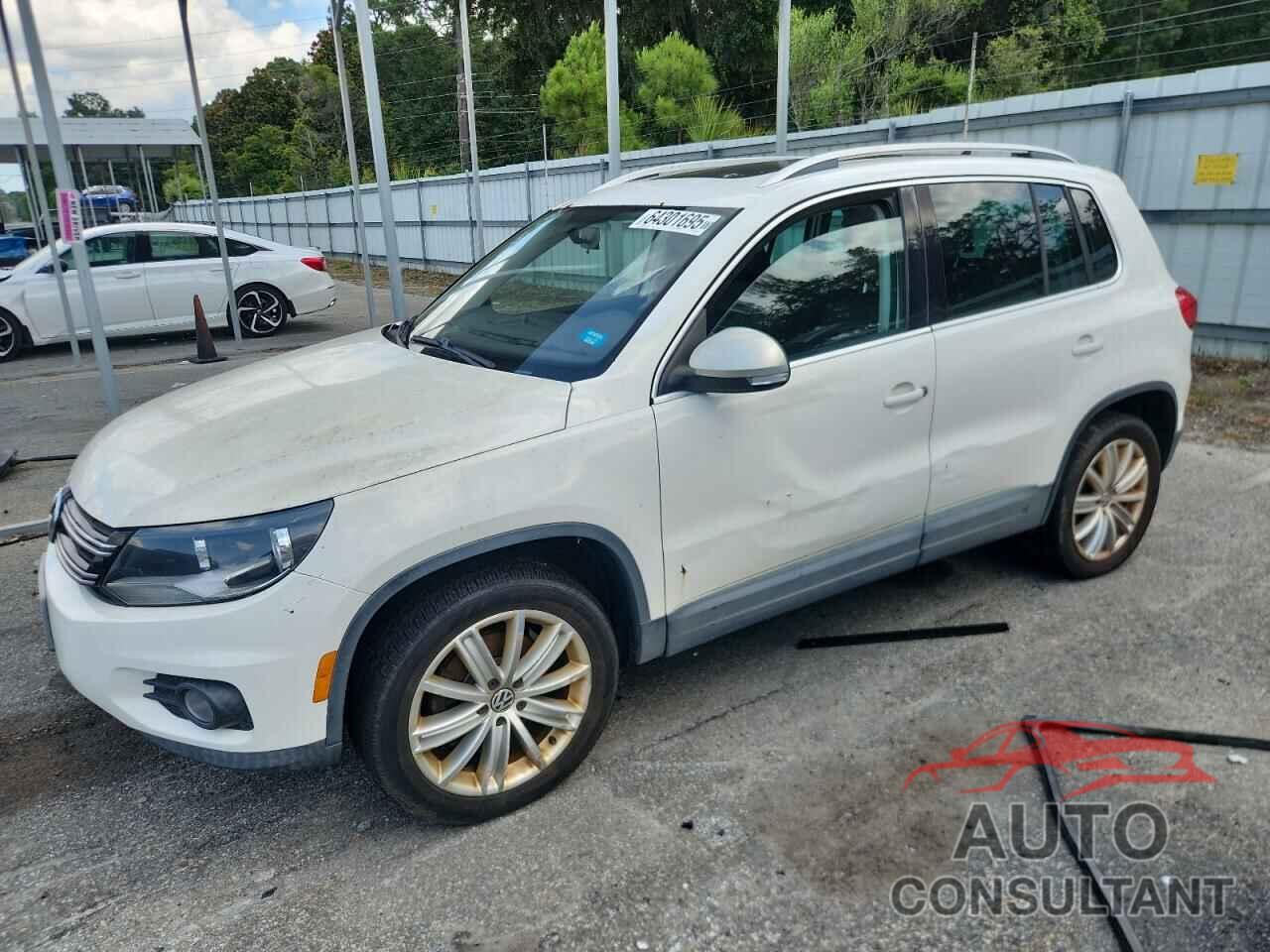 VOLKSWAGEN TIGUAN 2012 - WVGBV7AX6CW591205