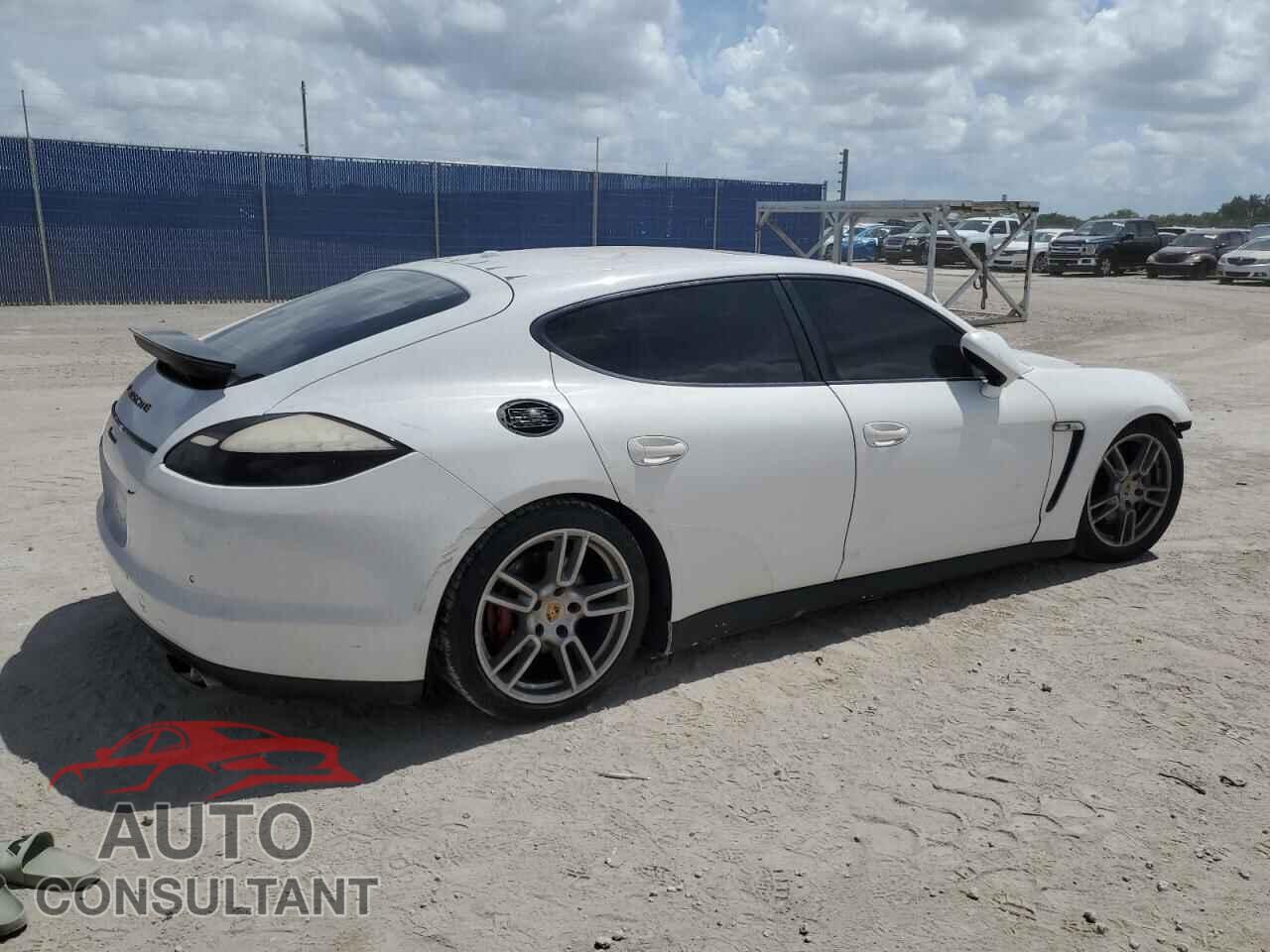 PORSCHE PANAMERA 2011 - WP0AA2A76BL013720