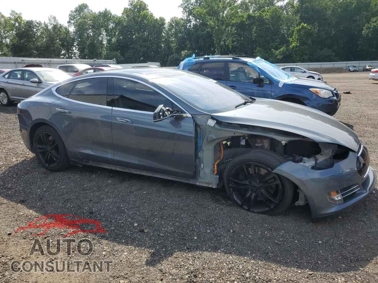 TESLA MODEL S 2014 - 5YJSA1H13EFP30650