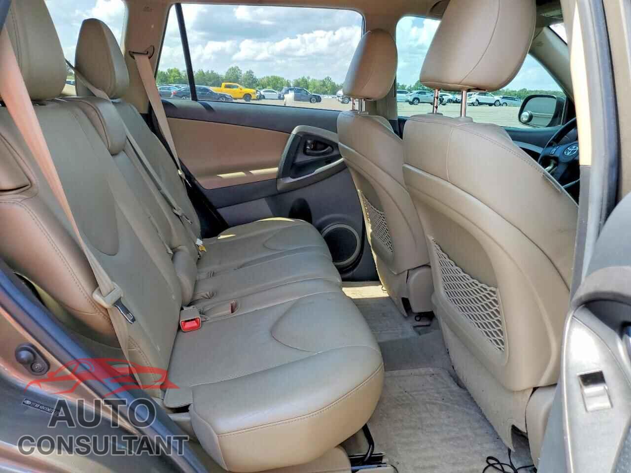 TOYOTA RAV4 2012 - 2T3DF4DV2CW222309