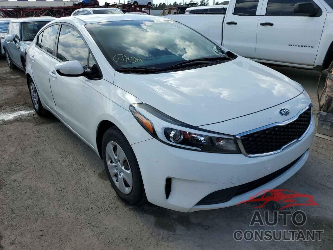 KIA FORTE 2018 - 3KPFK4A76JE284556