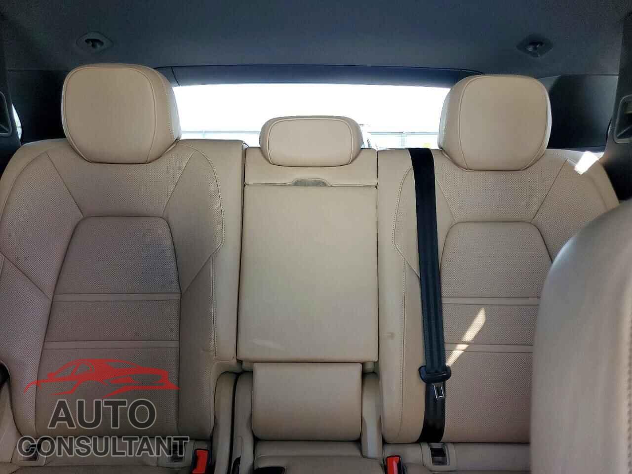 PORSCHE CAYENNE 2019 - WP1AE2AY0KDA51269