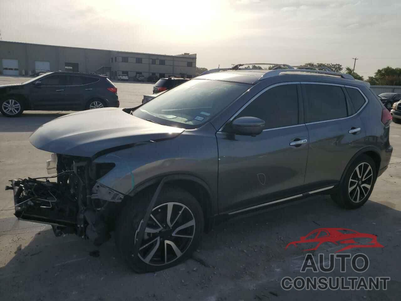 NISSAN ROGUE 2018 - JN8AT2MT7JW468970