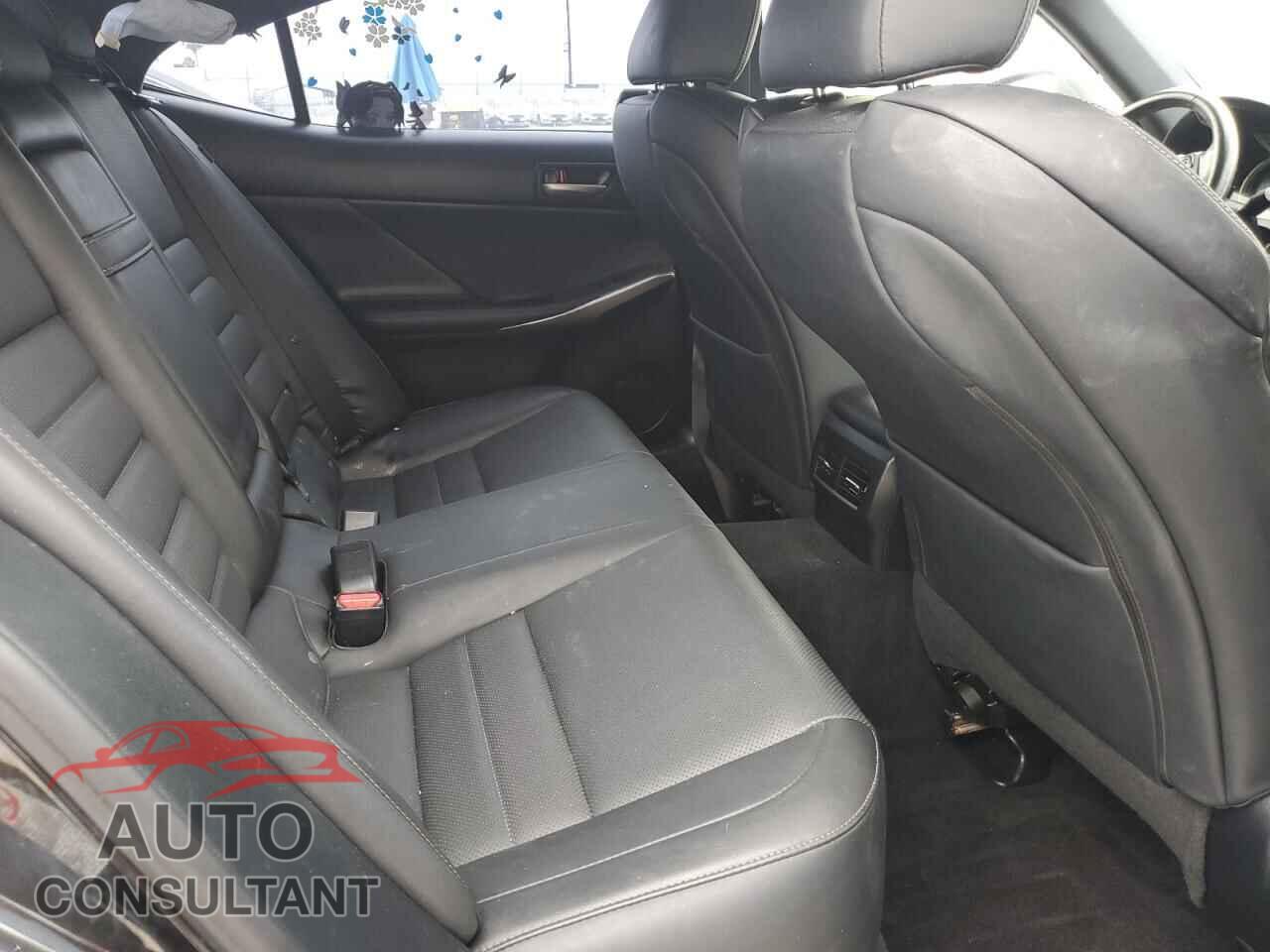 LEXUS IS 2017 - JTHBA1D22H5055960