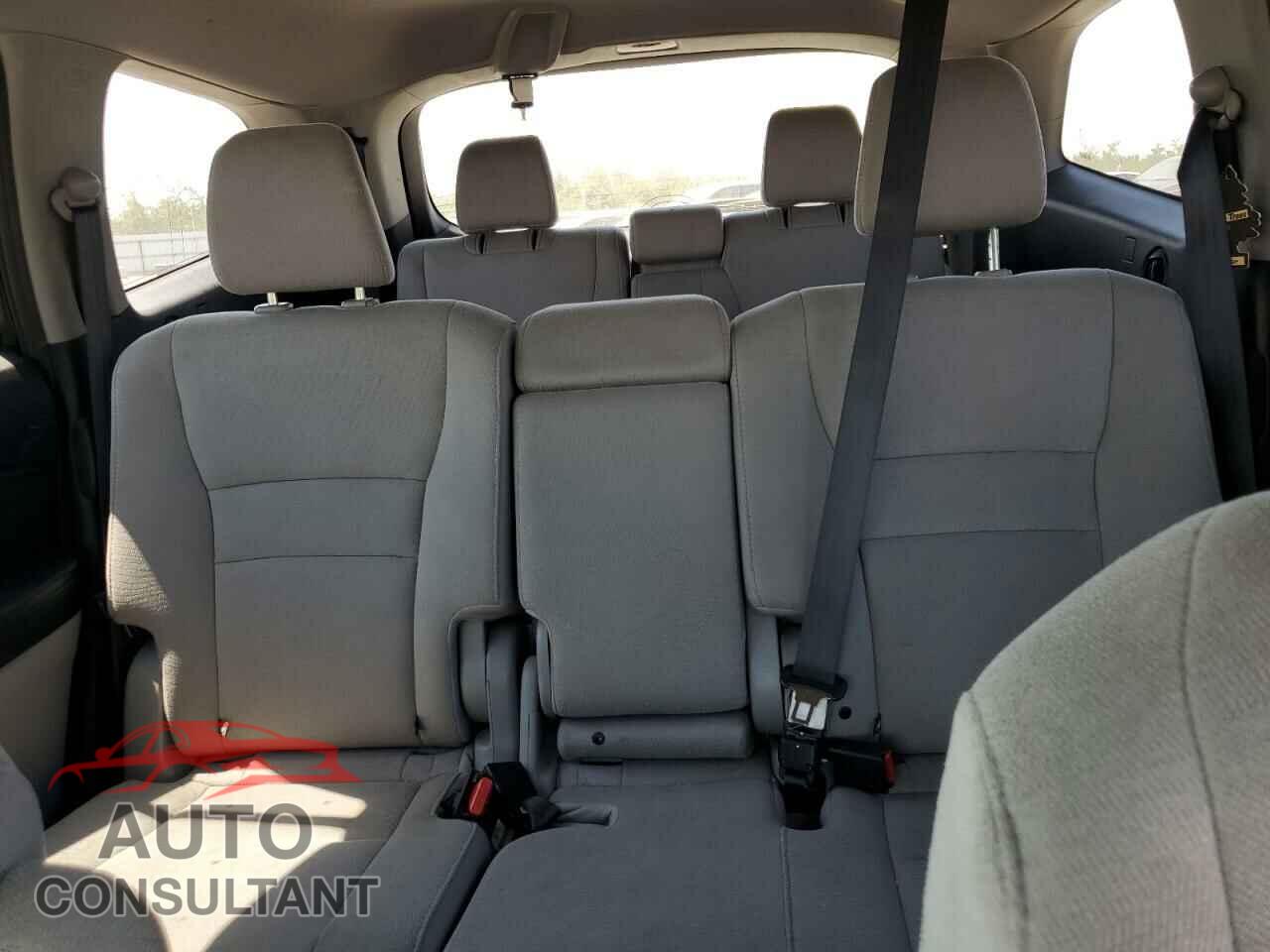 HONDA PILOT 2017 - 5FNYF6H13HB020743