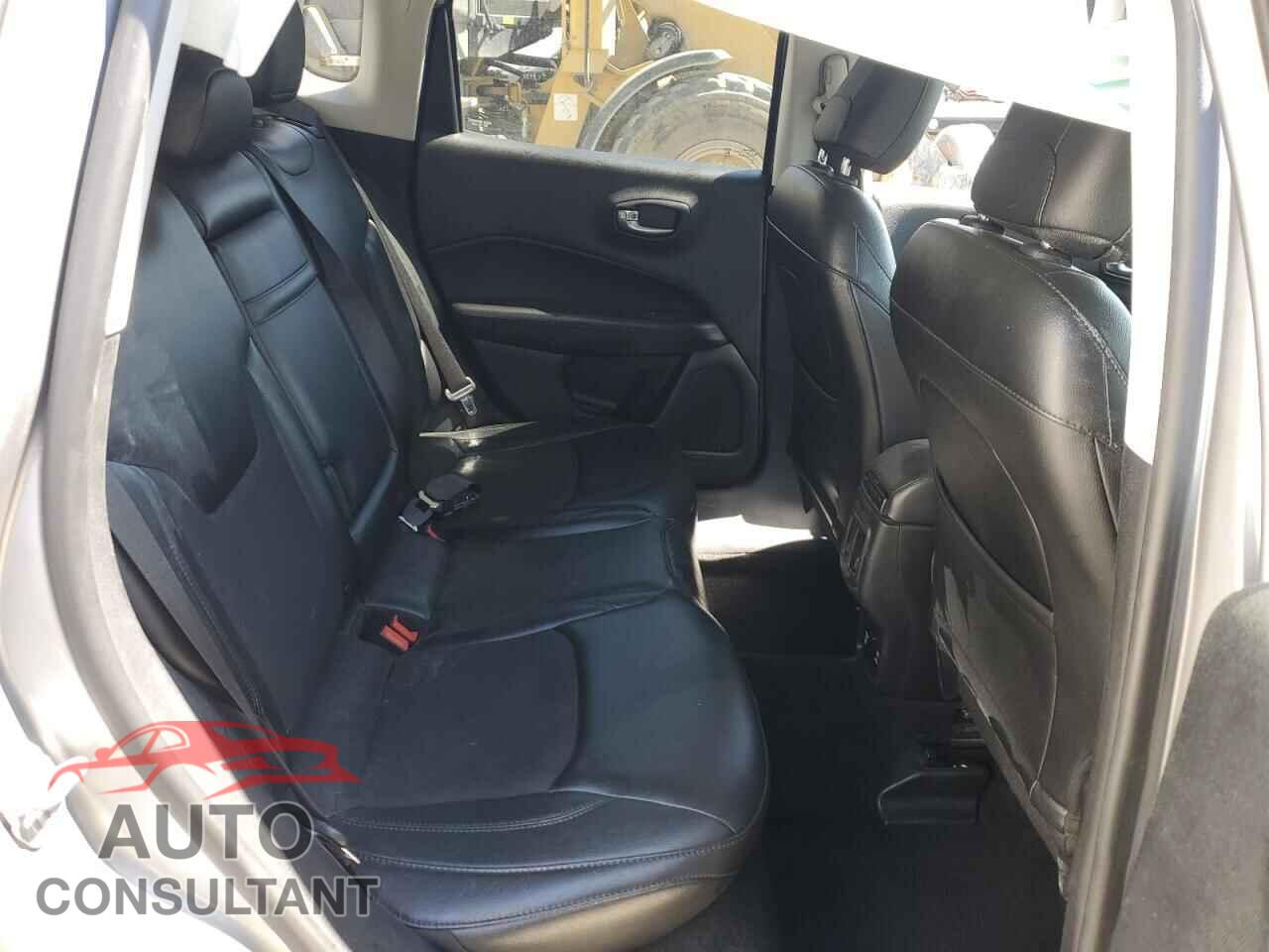 JEEP COMPASS 2018 - 3C4NJDBB0JT434237