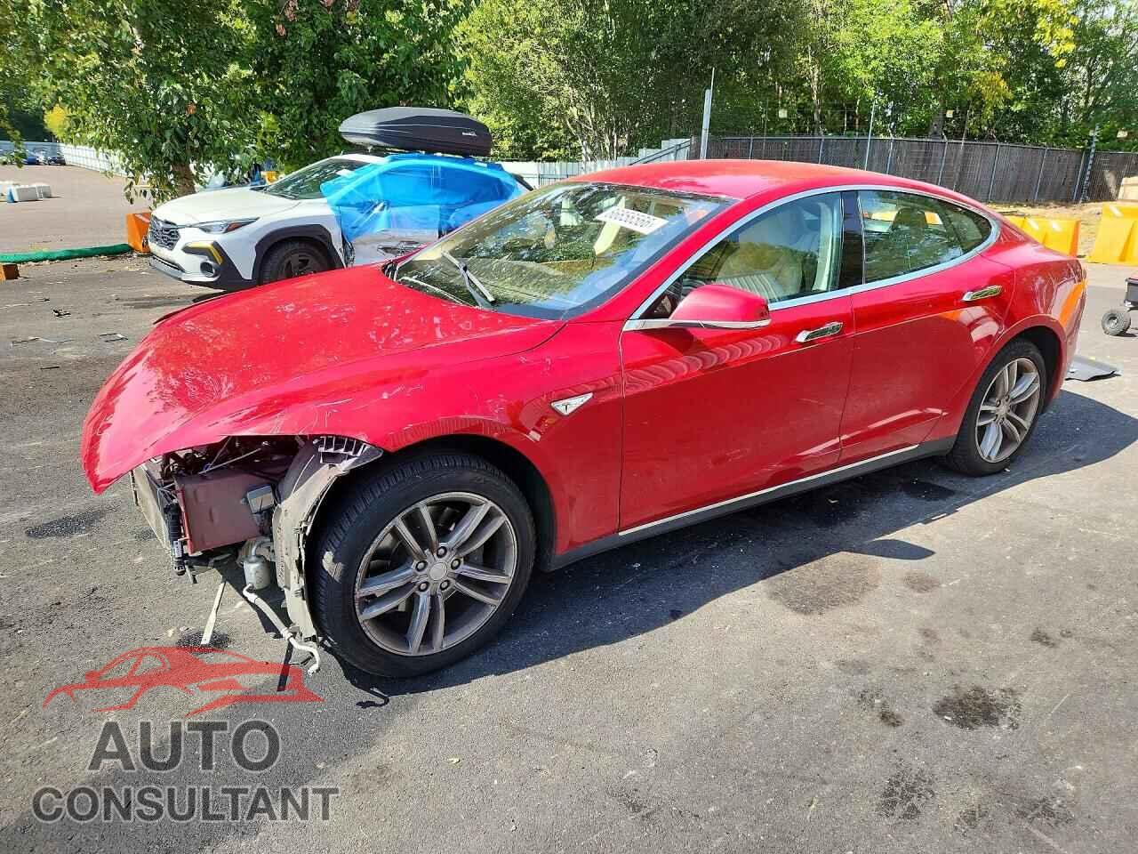 TESLA MODEL S 2015 - 5YJSA1H28FFP78655