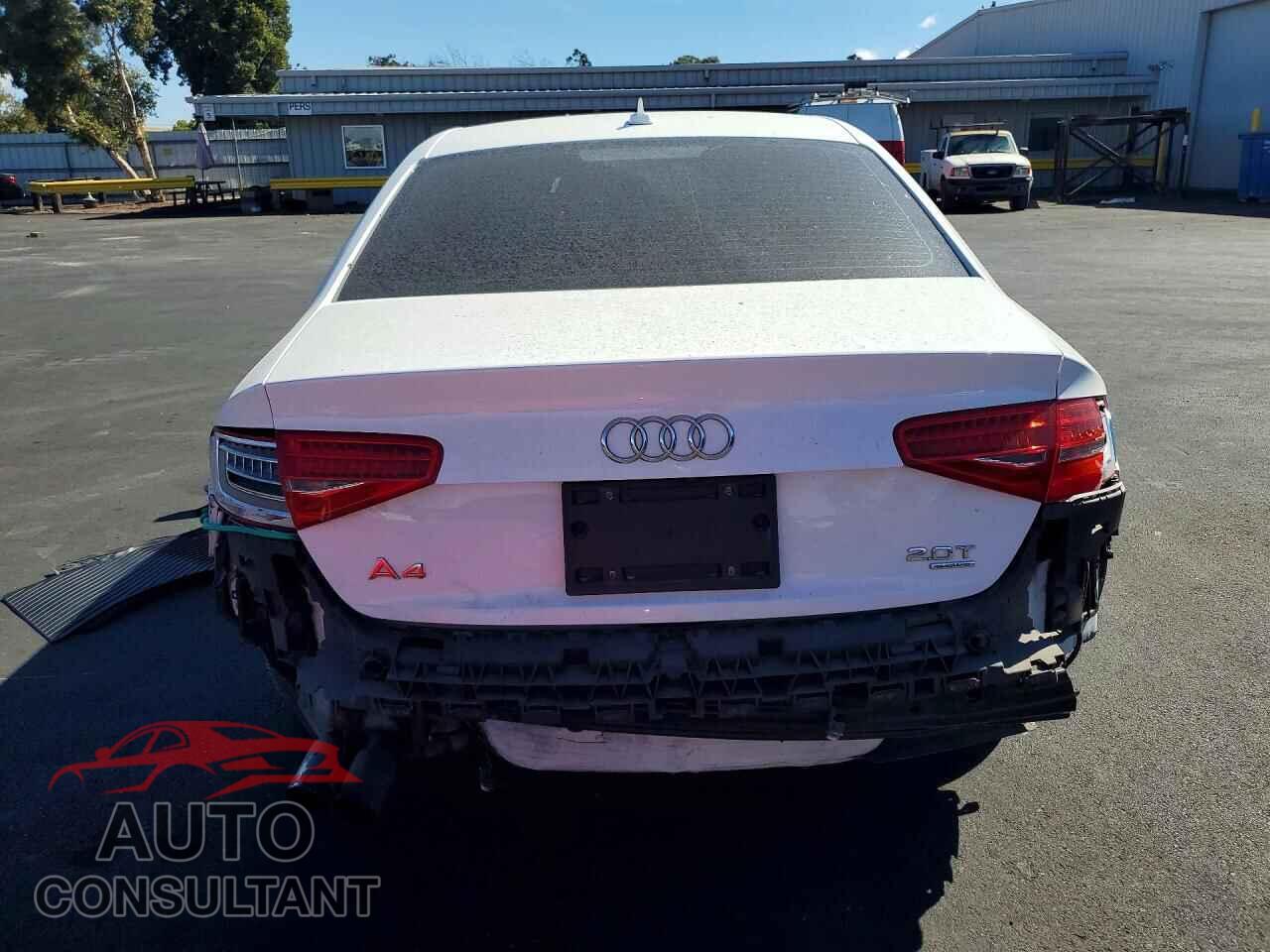 AUDI A4 2013 - WAUFFAFL5DN029645