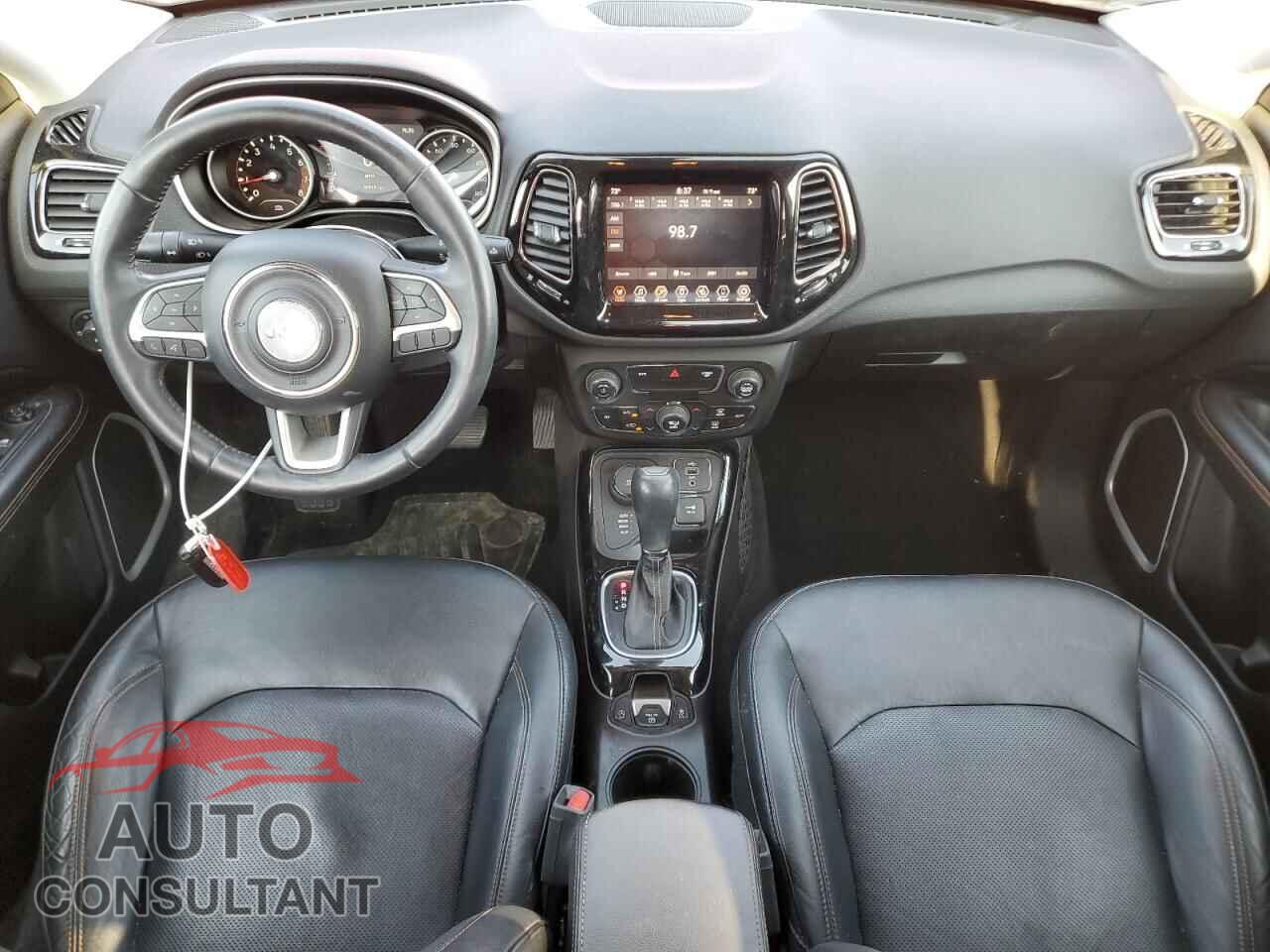 JEEP COMPASS 2017 - 3C4NJDCB4HT597689