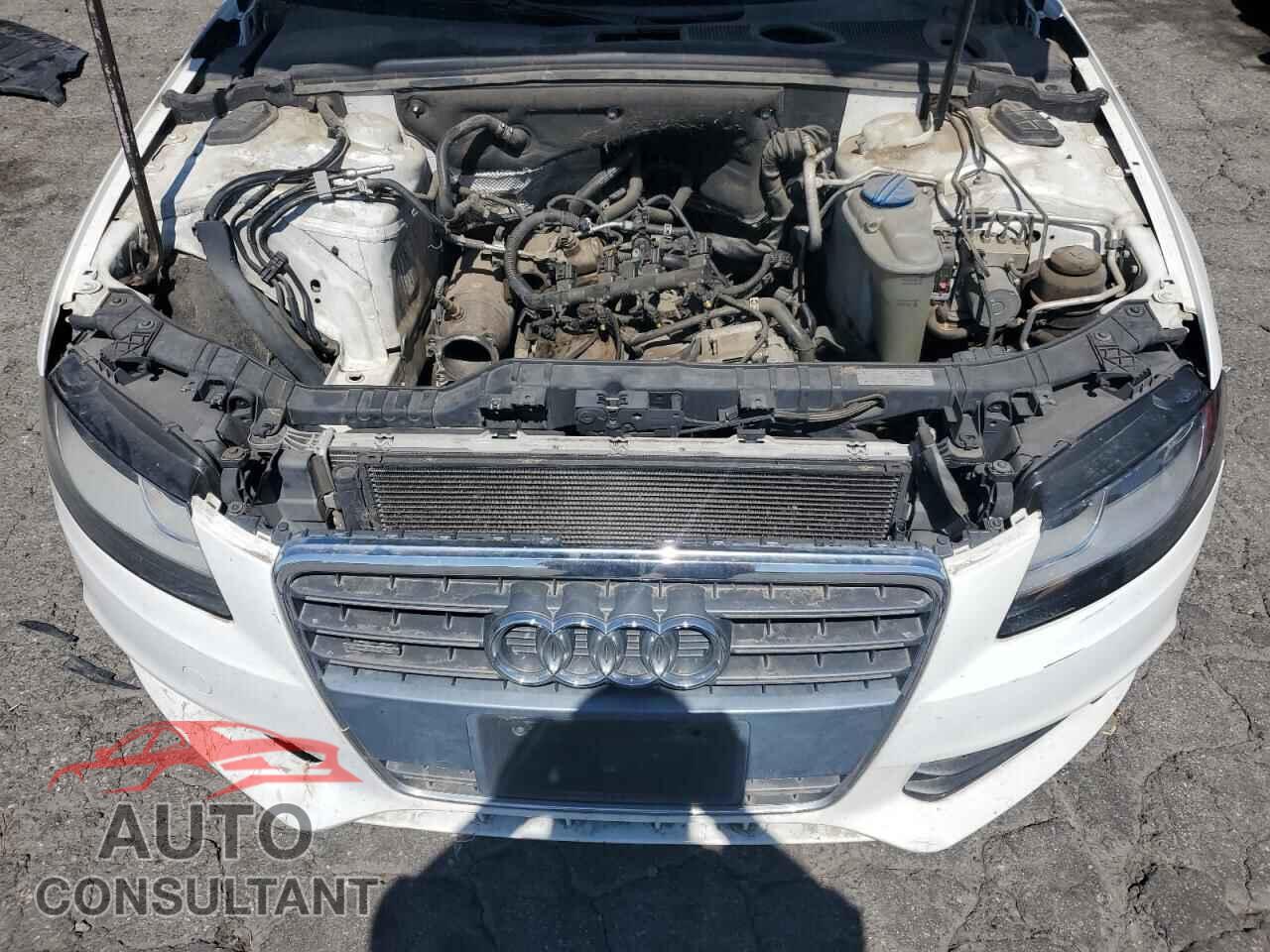 AUDI A4 2012 - WAUBFAFLXCN007749