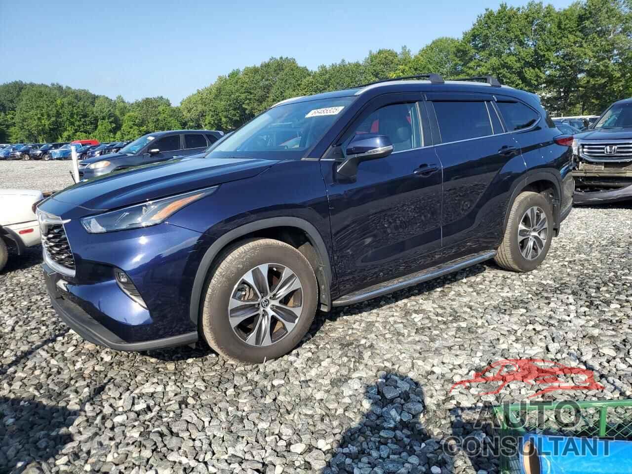 TOYOTA HIGHLANDER 2023 - 5TDKDRBH9PS012787