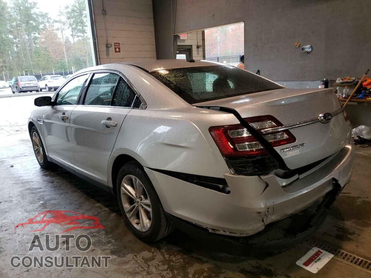 FORD TAURUS 2017 - 1FAHP2E82HG138771