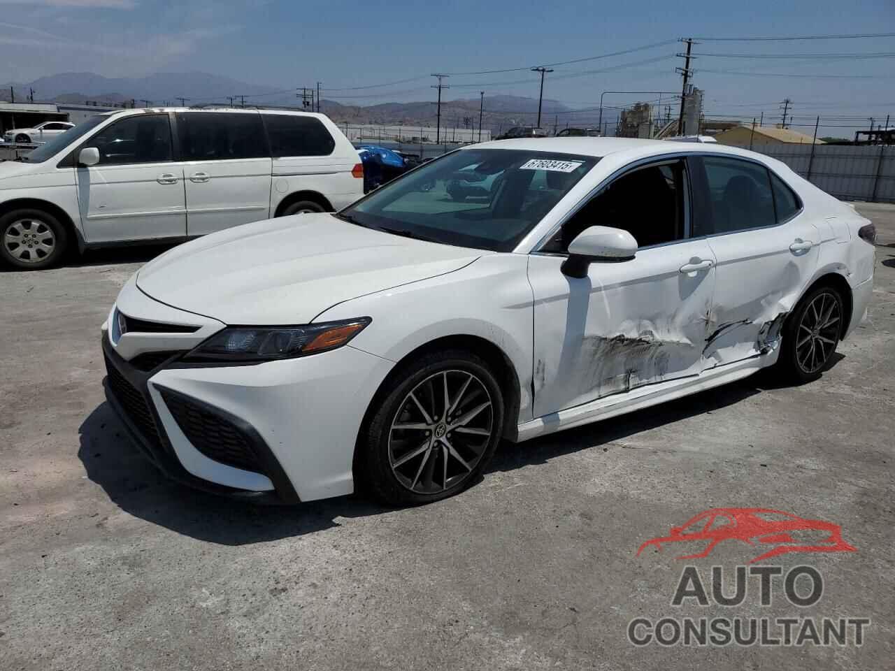 TOYOTA CAMRY 2021 - 4T1G11AK7MU556804