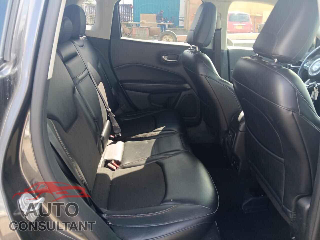 JEEP COMPASS 2017 - 3C4NJDBB8HT628086