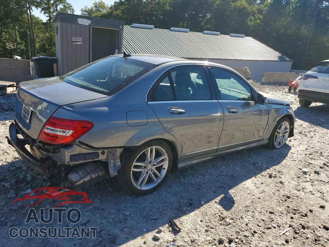 MERCEDES-BENZ C-CLASS 2012 - WDDGF8BB2CF863609