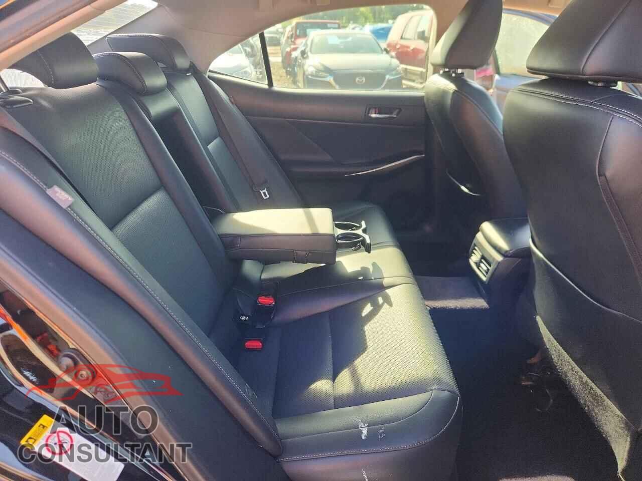 LEXUS IS 2014 - JTHBF1D29E5014741