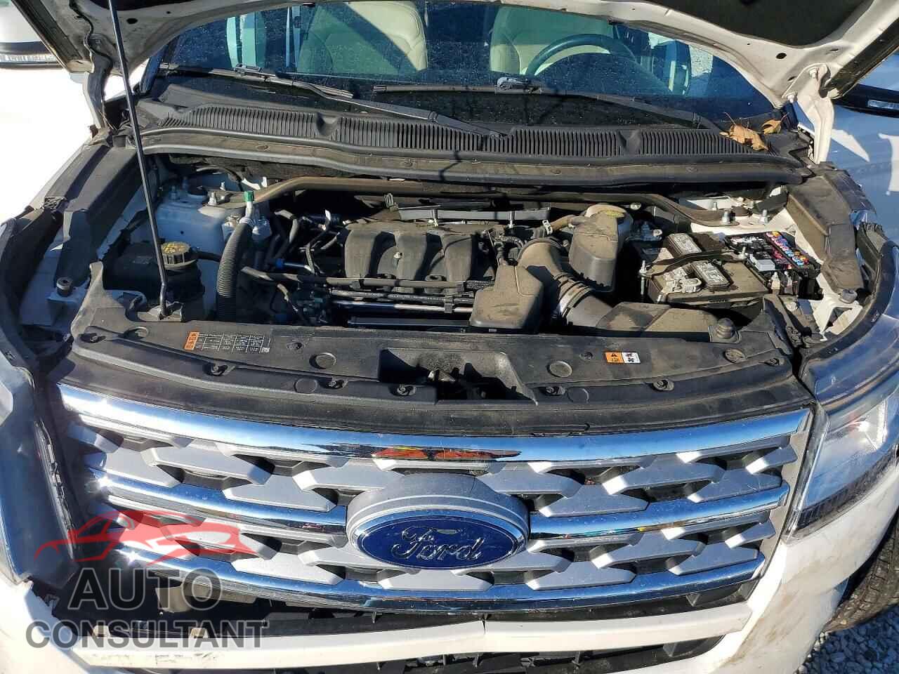 FORD EXPLORER 2018 - 1FM5K7F89JGB15237