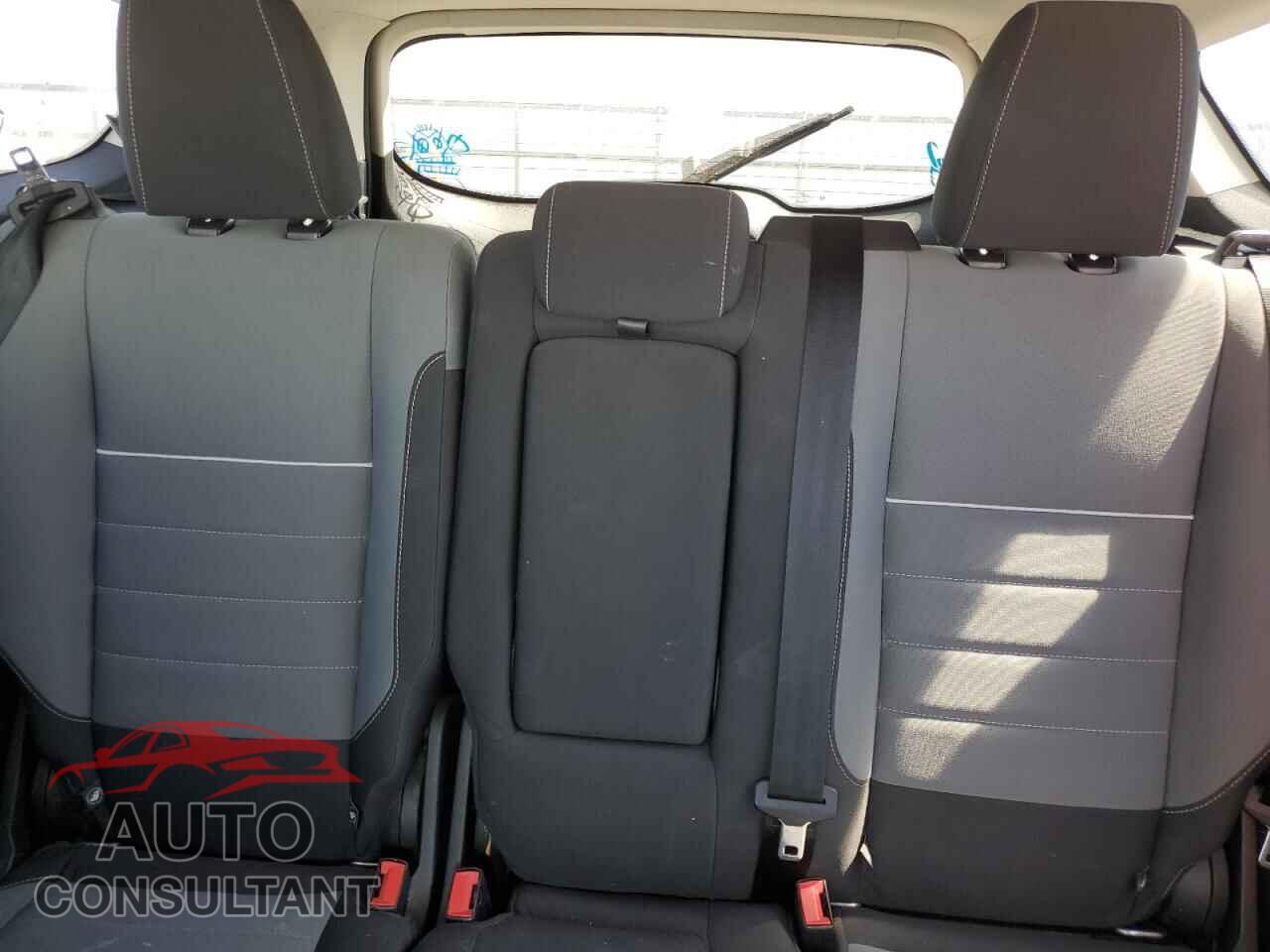 FORD ESCAPE 2013 - 1FMCU9G96DUB02620