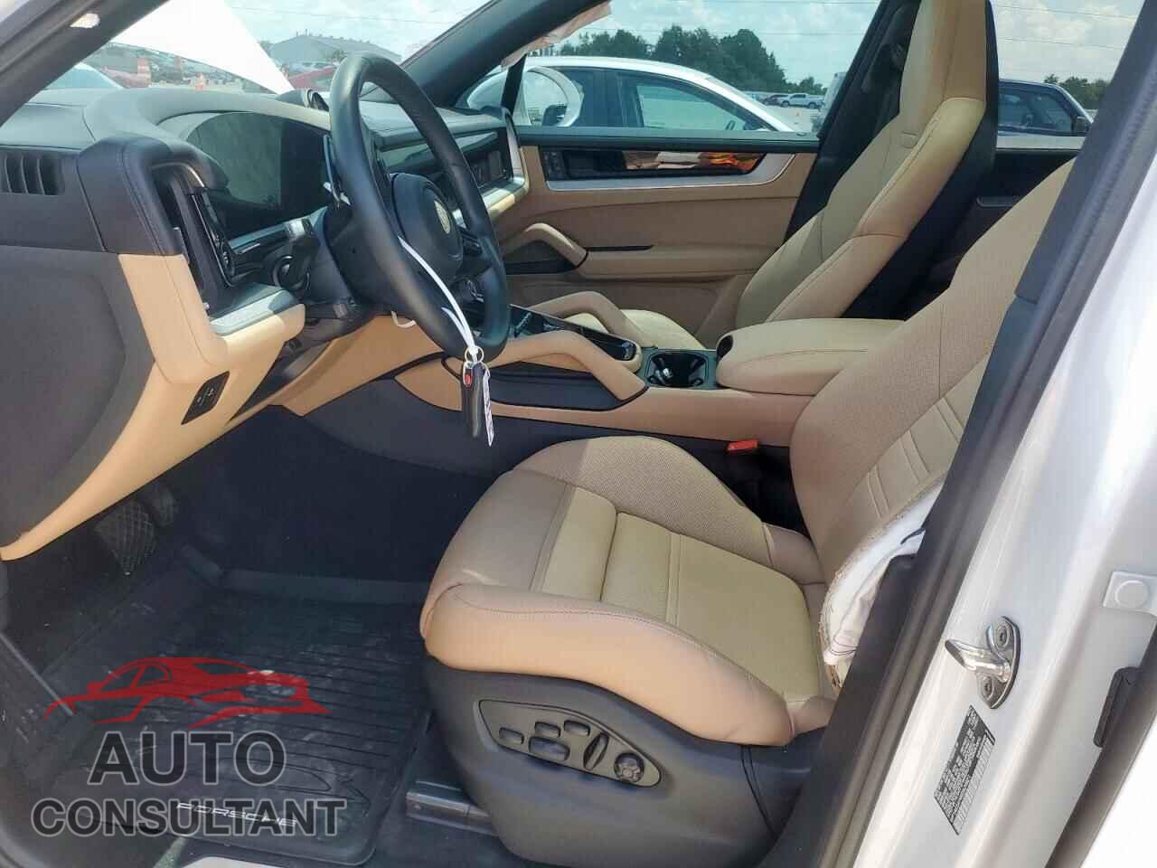 PORSCHE CAYENNE 2024 - WP1AE2AY4RDA29821