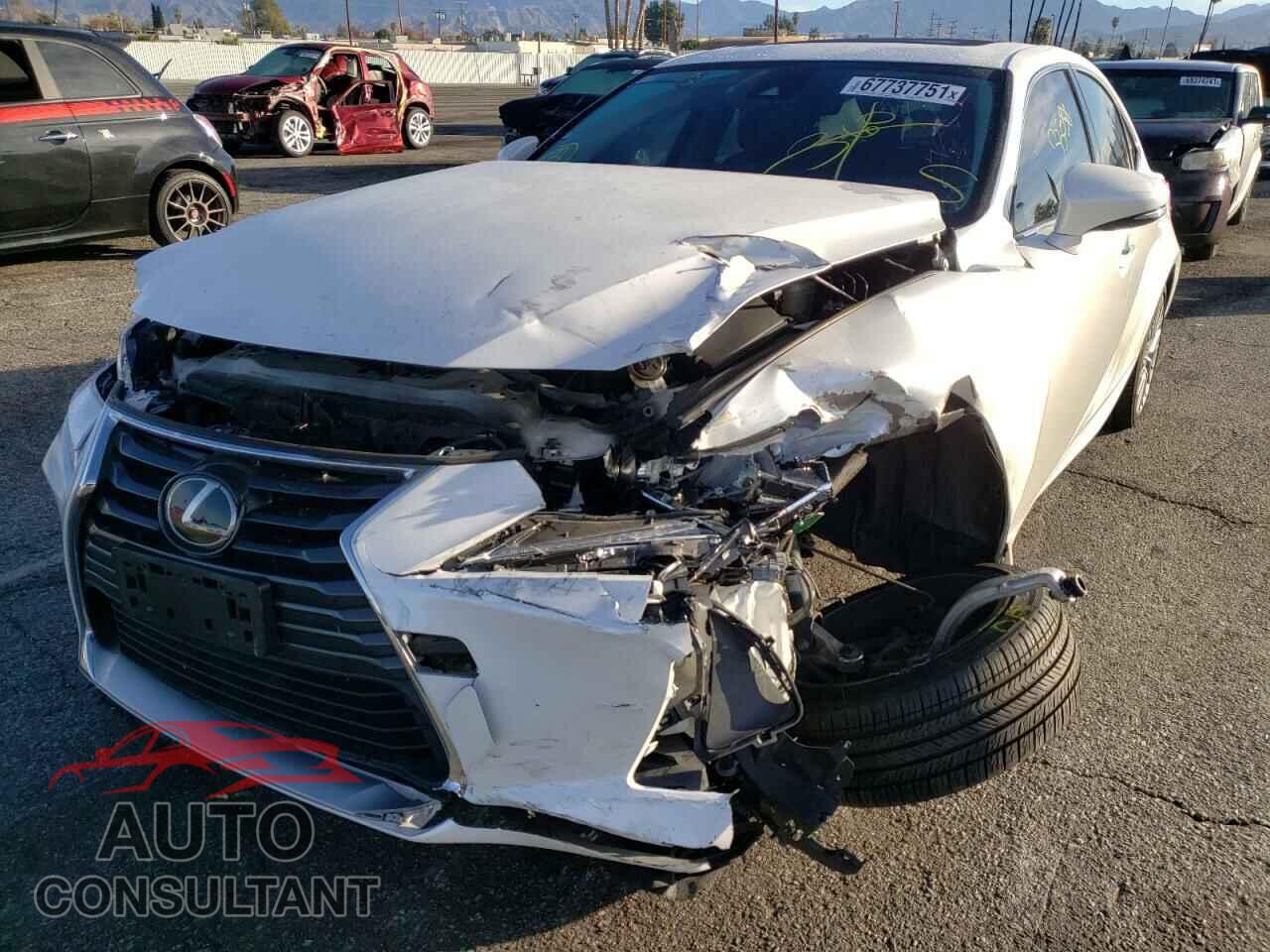 LEXUS IS 2018 - JTHBA1D2XJ5069840