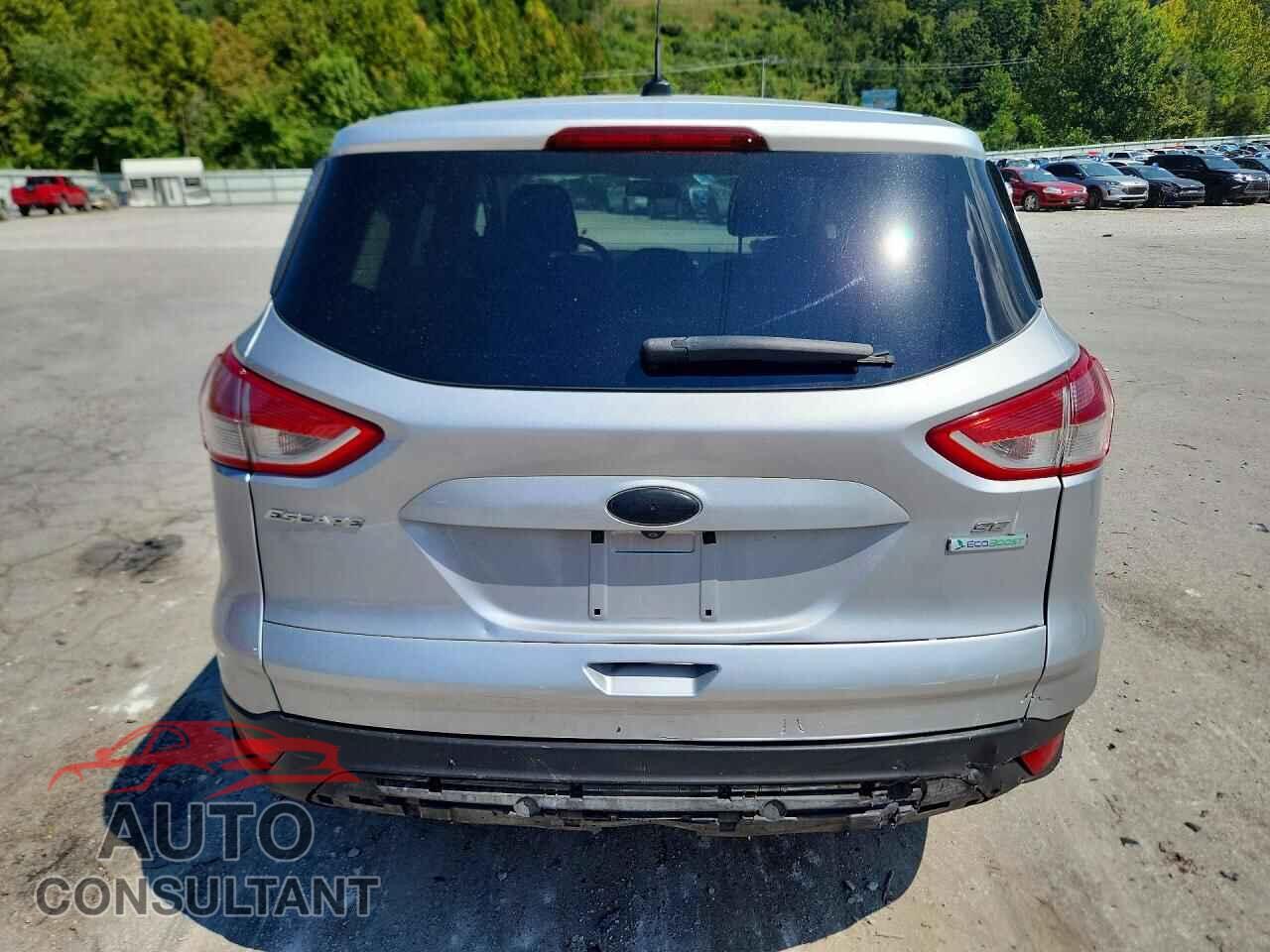 FORD ESCAPE 2015 - 1FMCU0GX8FUB79602