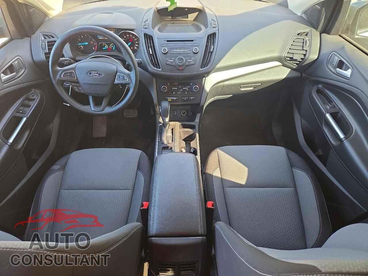 FORD ESCAPE 2018 - 1FMCU0GD6JUB91908