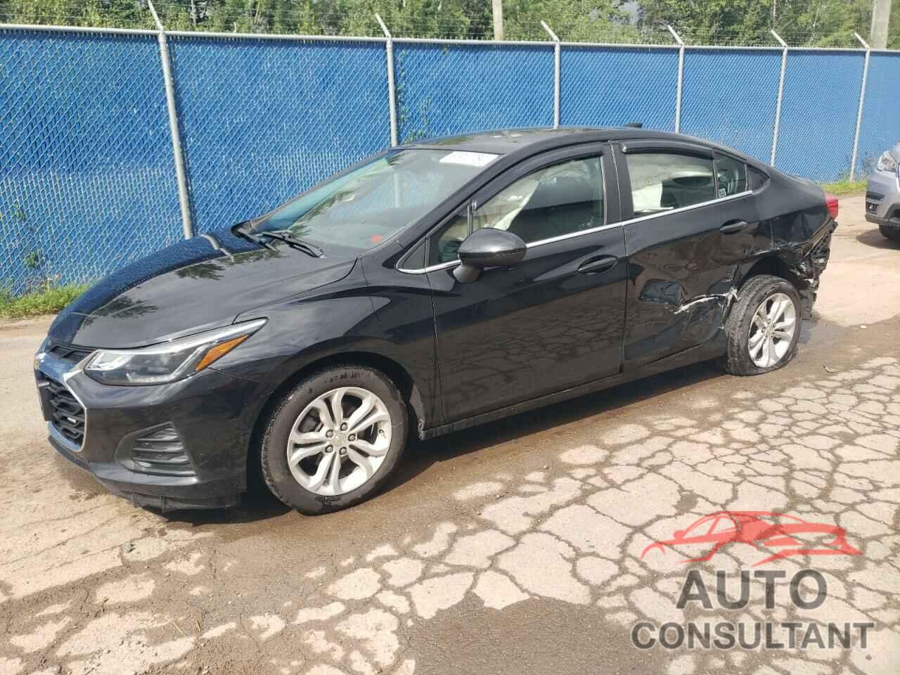 CHEVROLET CRUZE 2019 - 1G1BE5SM9K7144608