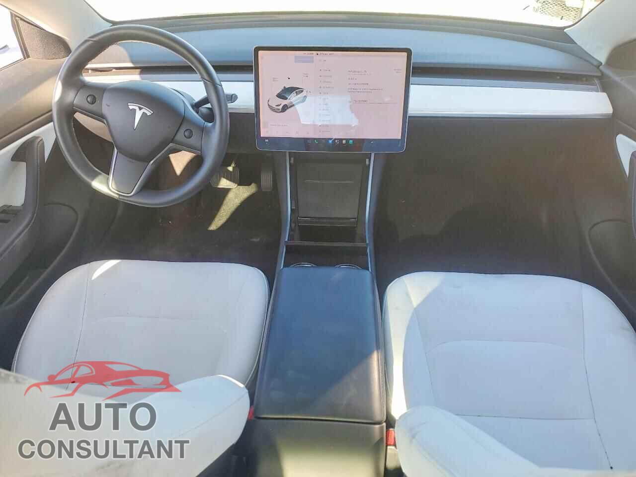 TESLA MODEL 3 2020 - 5YJ3E1EA2LF615256