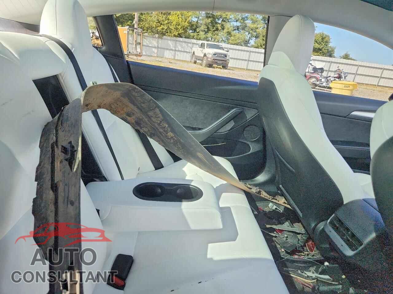 TESLA MODEL 3 2023 - 5YJ3E1EA8PF552377