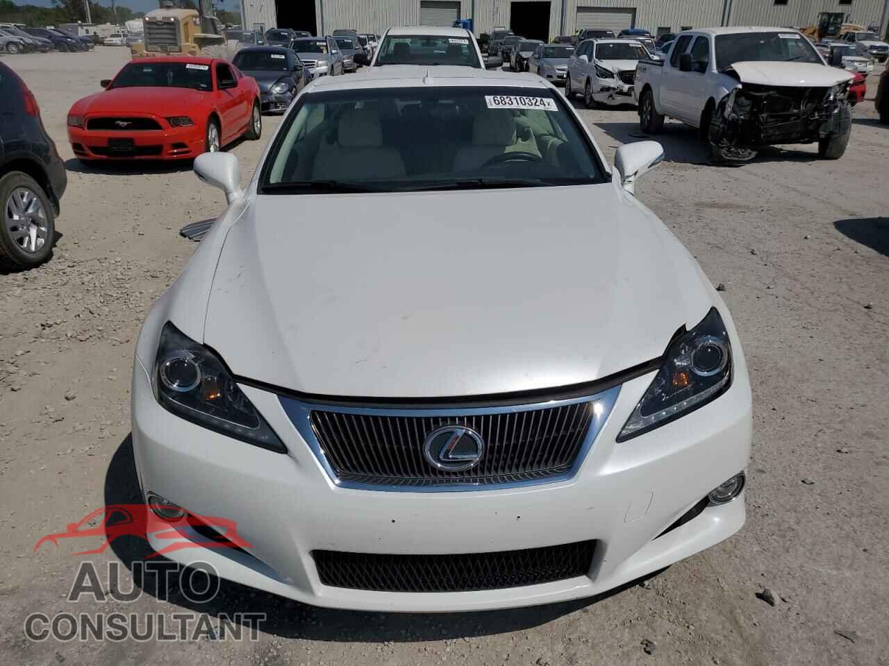 LEXUS IS 2012 - JTHFE2C23C2508393