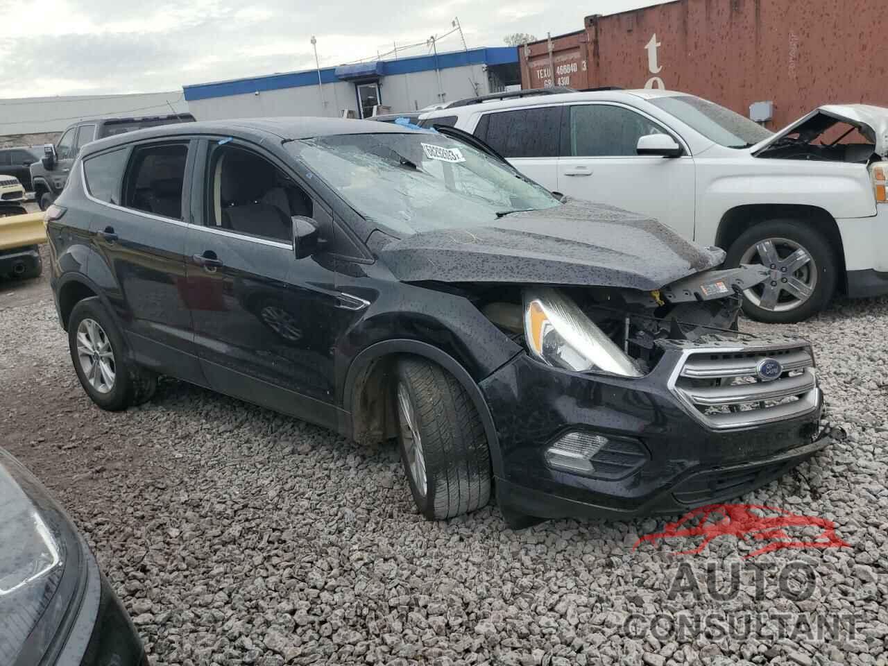 FORD ESCAPE 2017 - 1FMCU0G94HUC53067