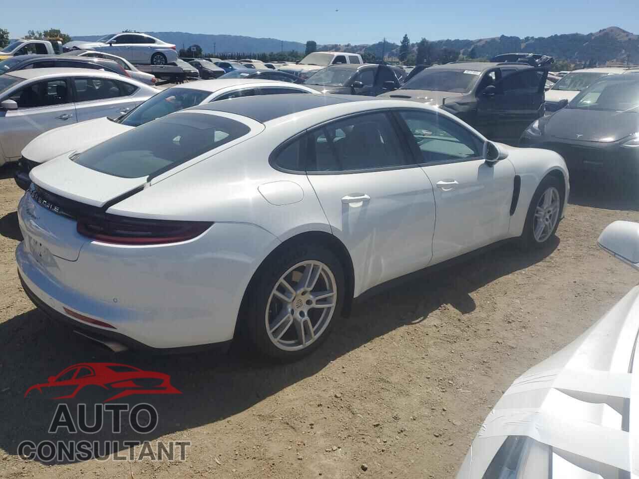 PORSCHE PANAMERA 2017 - WP0AA2A70HL104300