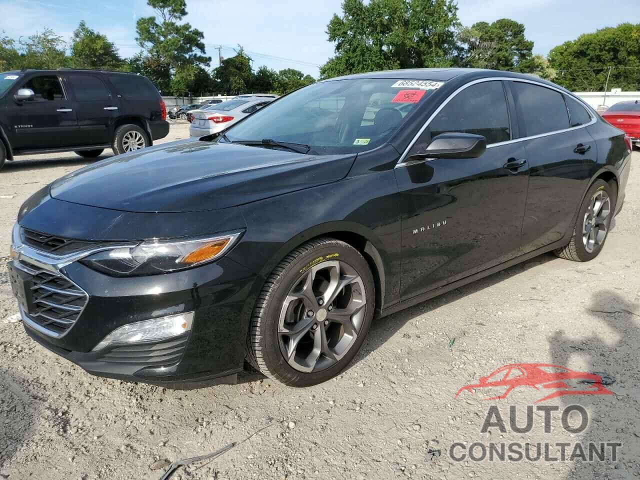 CHEVROLET MALIBU 2021 - 1G1ZD5ST5MF028467