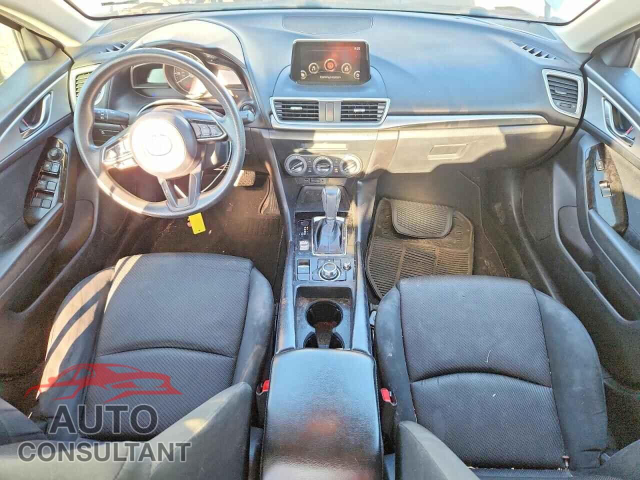 MAZDA 3 2017 - 3MZBN1U7XHM136410