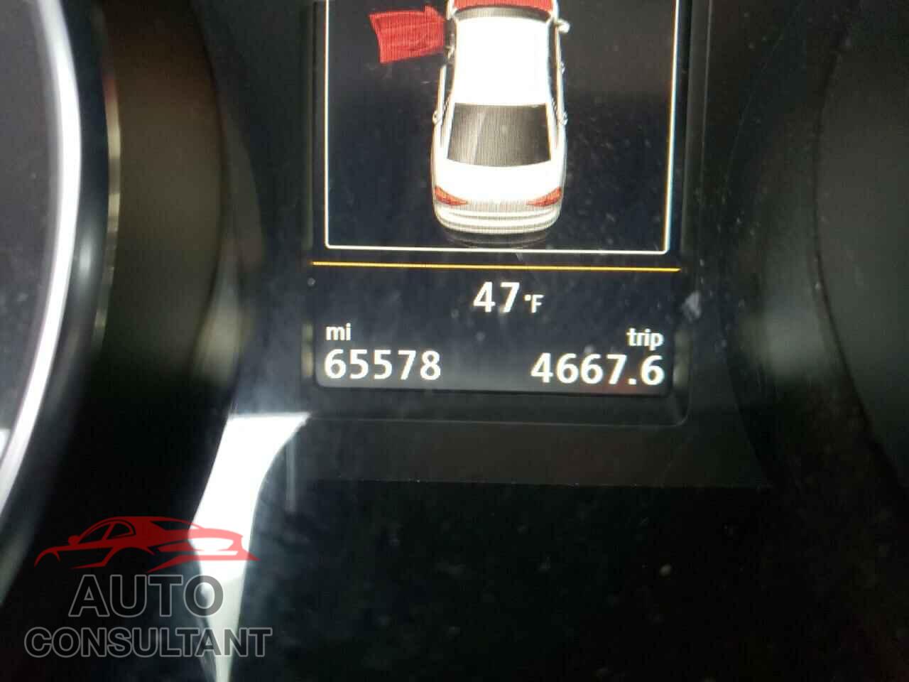 VOLKSWAGEN PASSAT 2017 - 1VWGT7A35HC060449