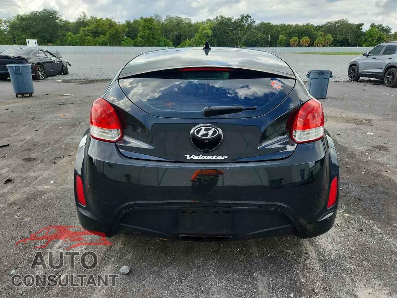HYUNDAI VELOSTER 2012 - KMHTC6AD0CU065142