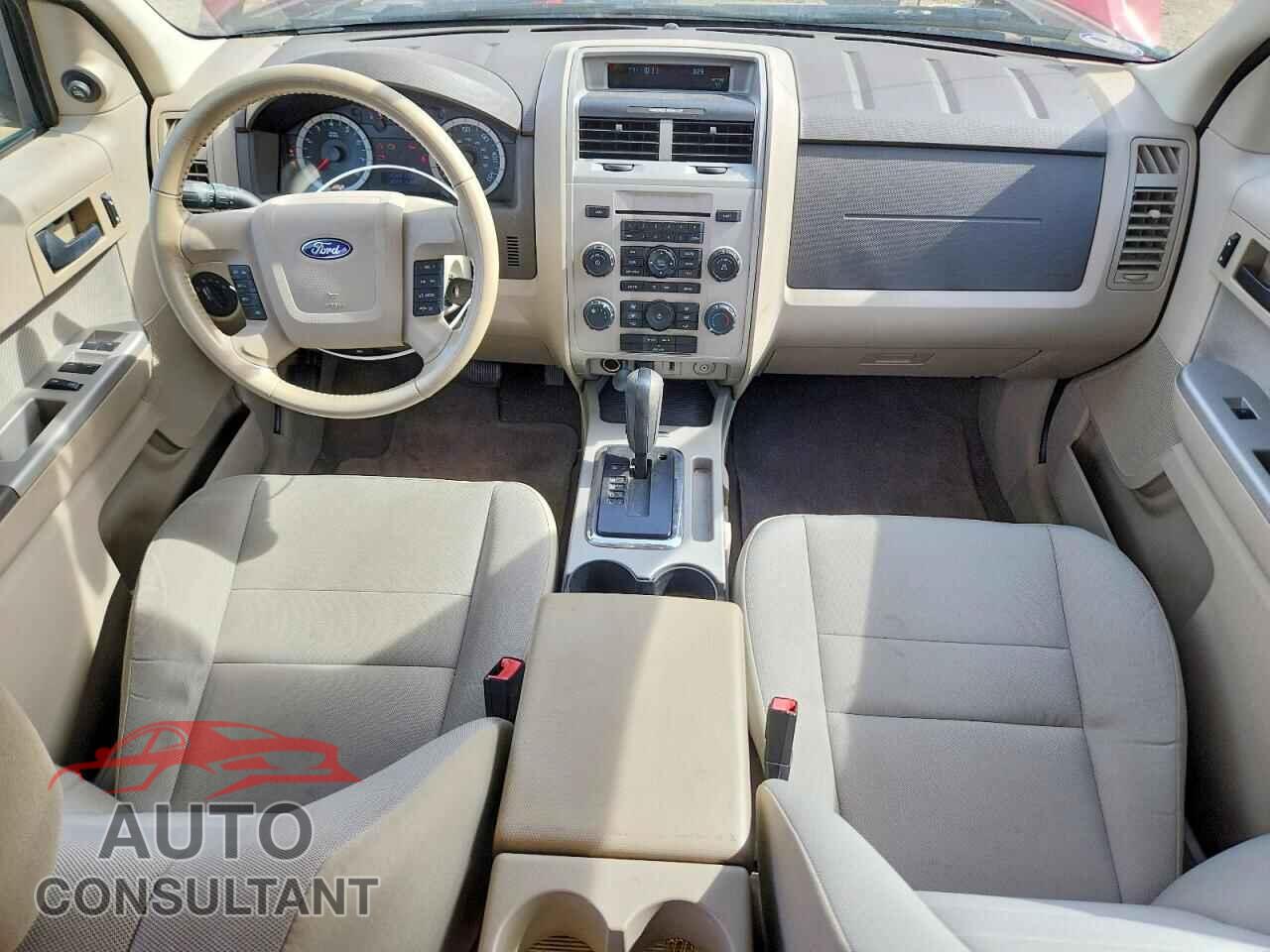 FORD ESCAPE 2011 - 1FMCU9DG4BKA81777