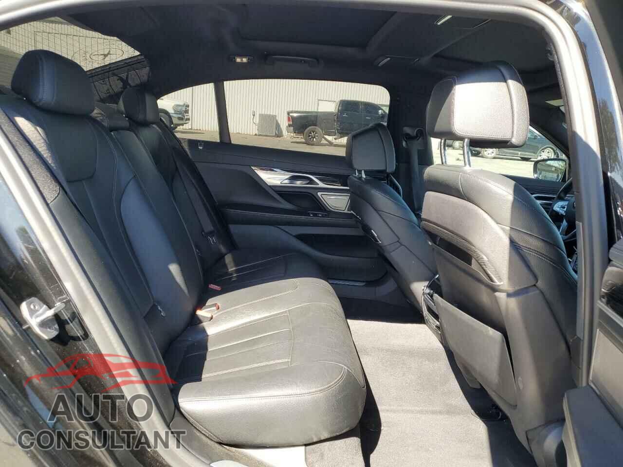 BMW 7 SERIES 2019 - WBA7E2C53KB218604