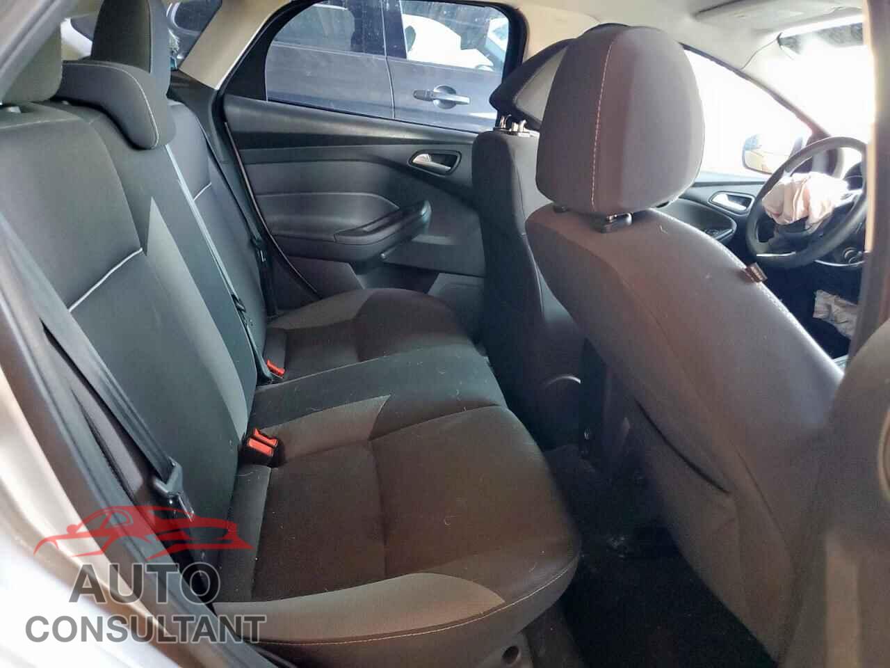 FORD FOCUS 2013 - 1FADP3K2XDL163908