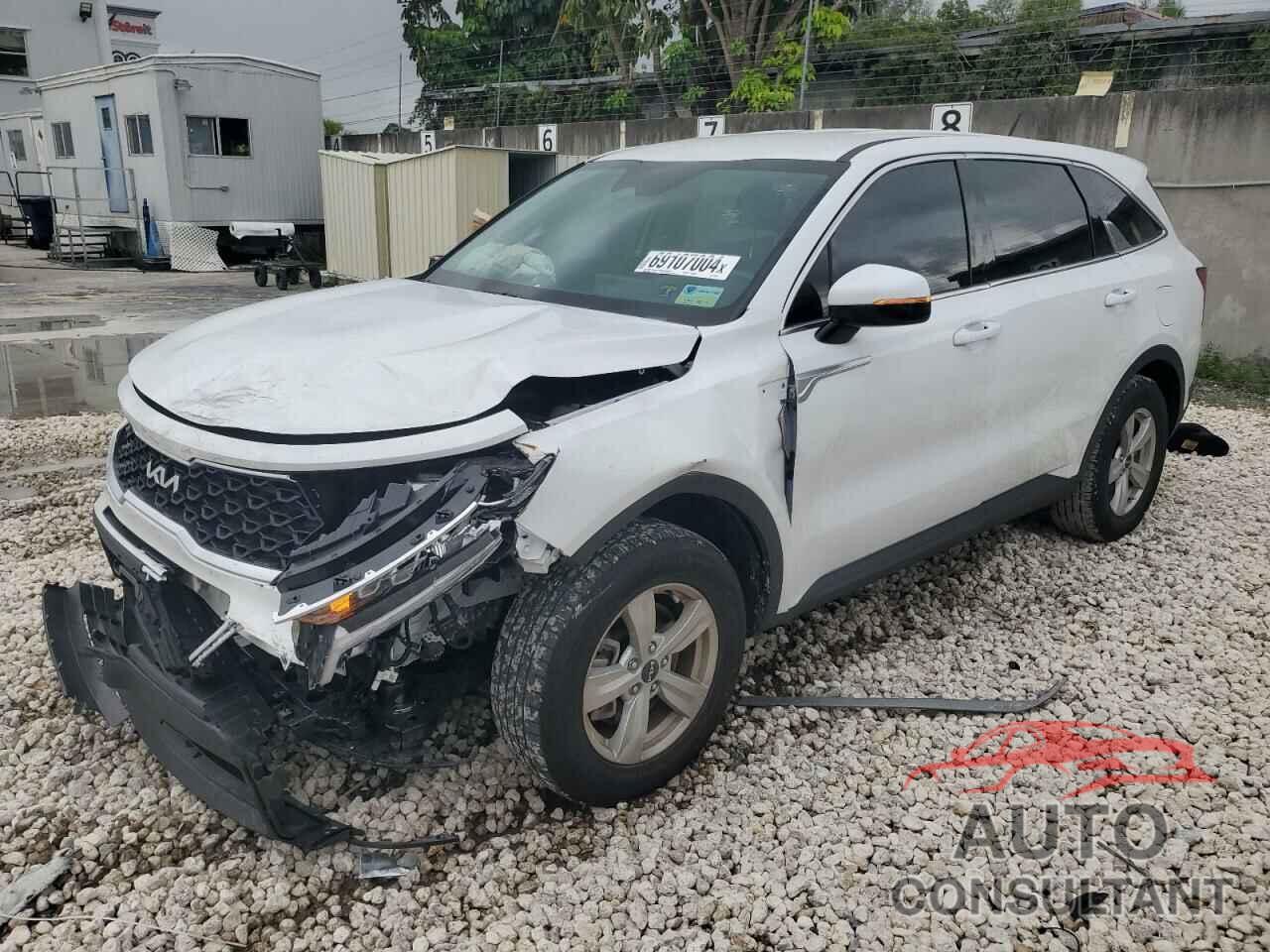 KIA SORENTO 2023 - 5XYRG4LC5PG235496