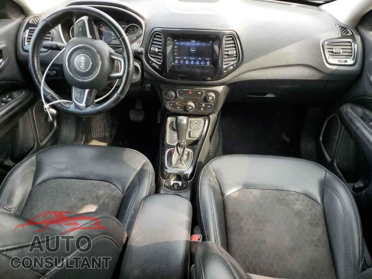 JEEP COMPASS 2018 - 3C4NJDBB4JT457374