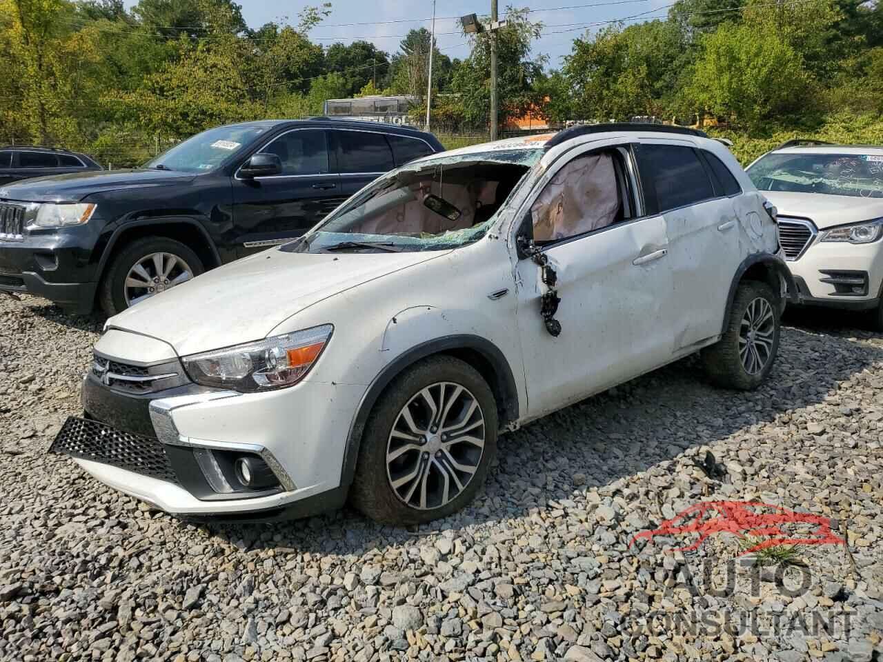 MITSUBISHI OUTLANDER 2018 - JA4AR4AW3JZ028385