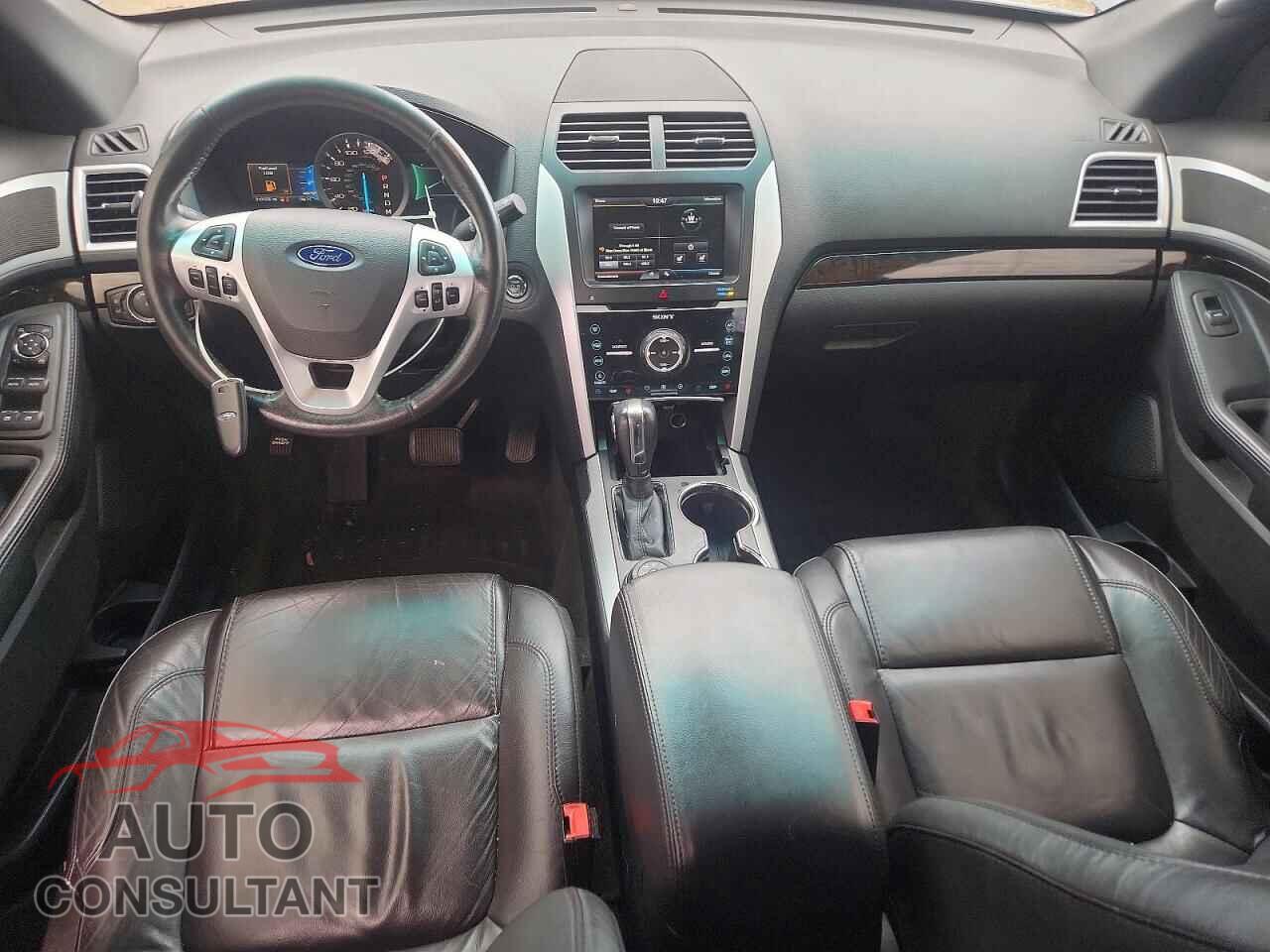 FORD EXPLORER 2015 - 1FM5K8F87FGA15313