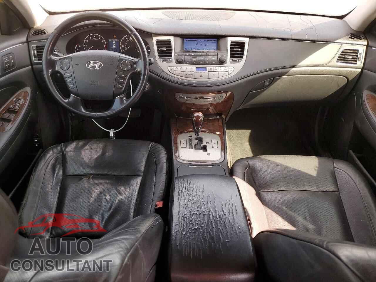 HYUNDAI GENESIS 2009 - KMHGC46E79U040805