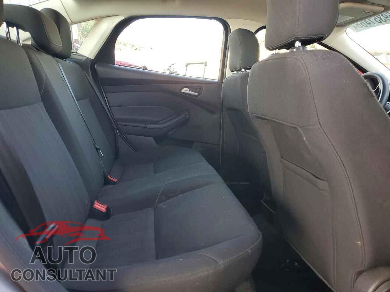 FORD FOCUS 2017 - 1FADP3FE3HL292924