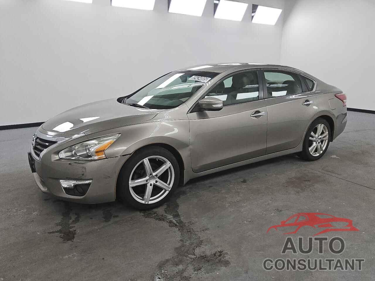 NISSAN ALTIMA 2013 - 1N4BL3AP2DC170139