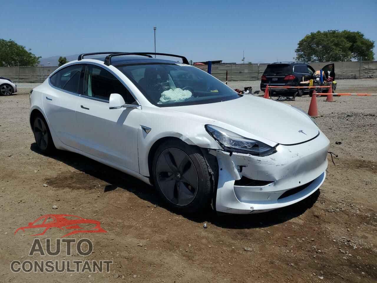 TESLA MODEL 3 2020 - 5YJ3E1EA0LF613523