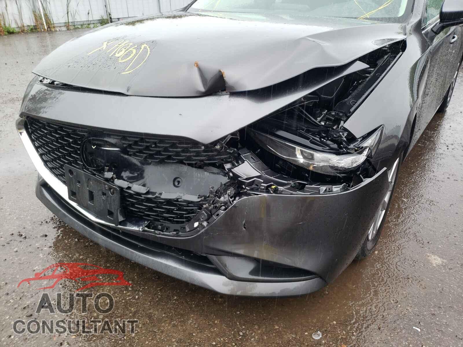 MAZDA 3 2019 - 3MZBPAB76KM100282