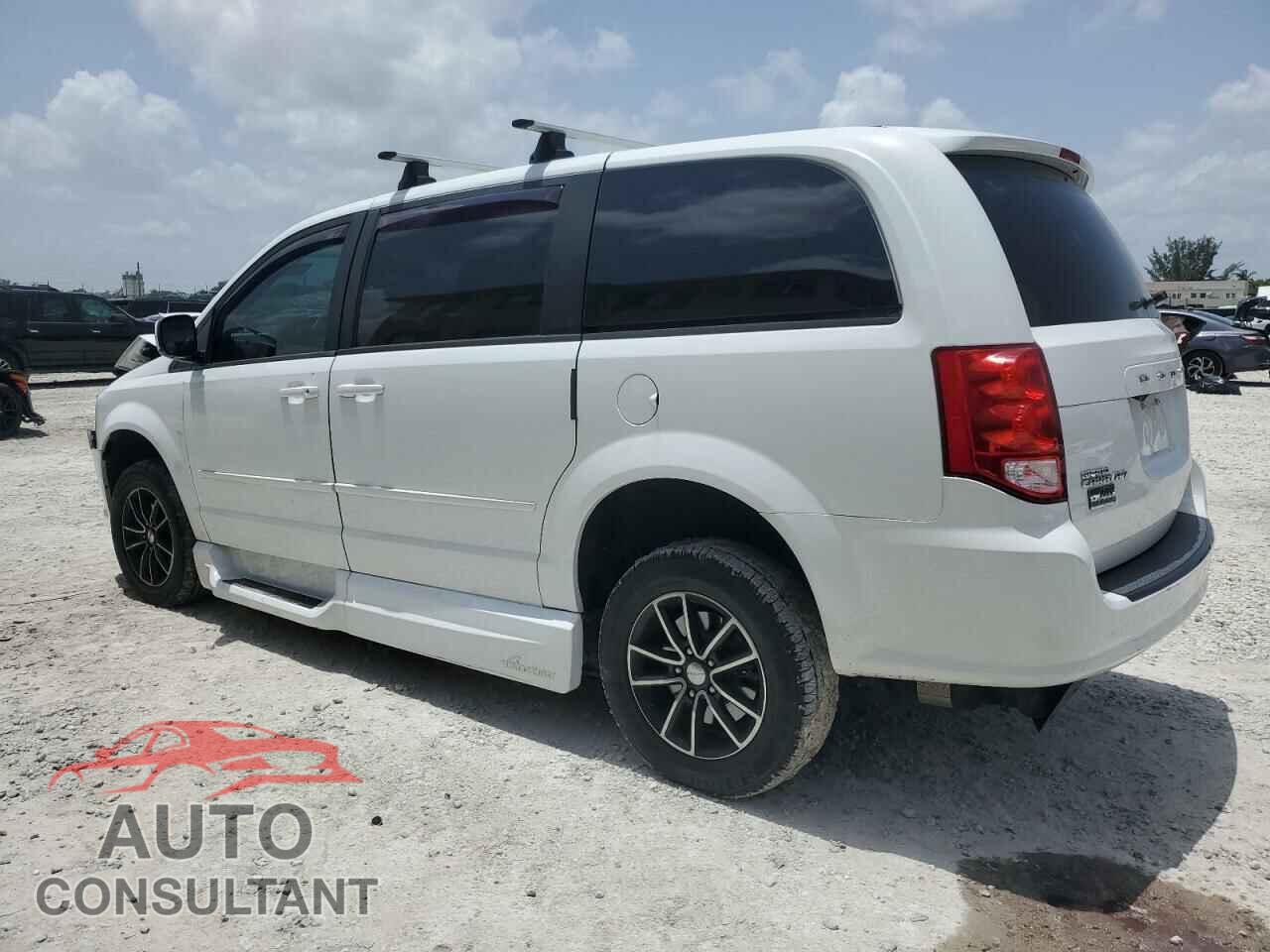 DODGE CARAVAN 2015 - 2C4RDGCG0FR719857