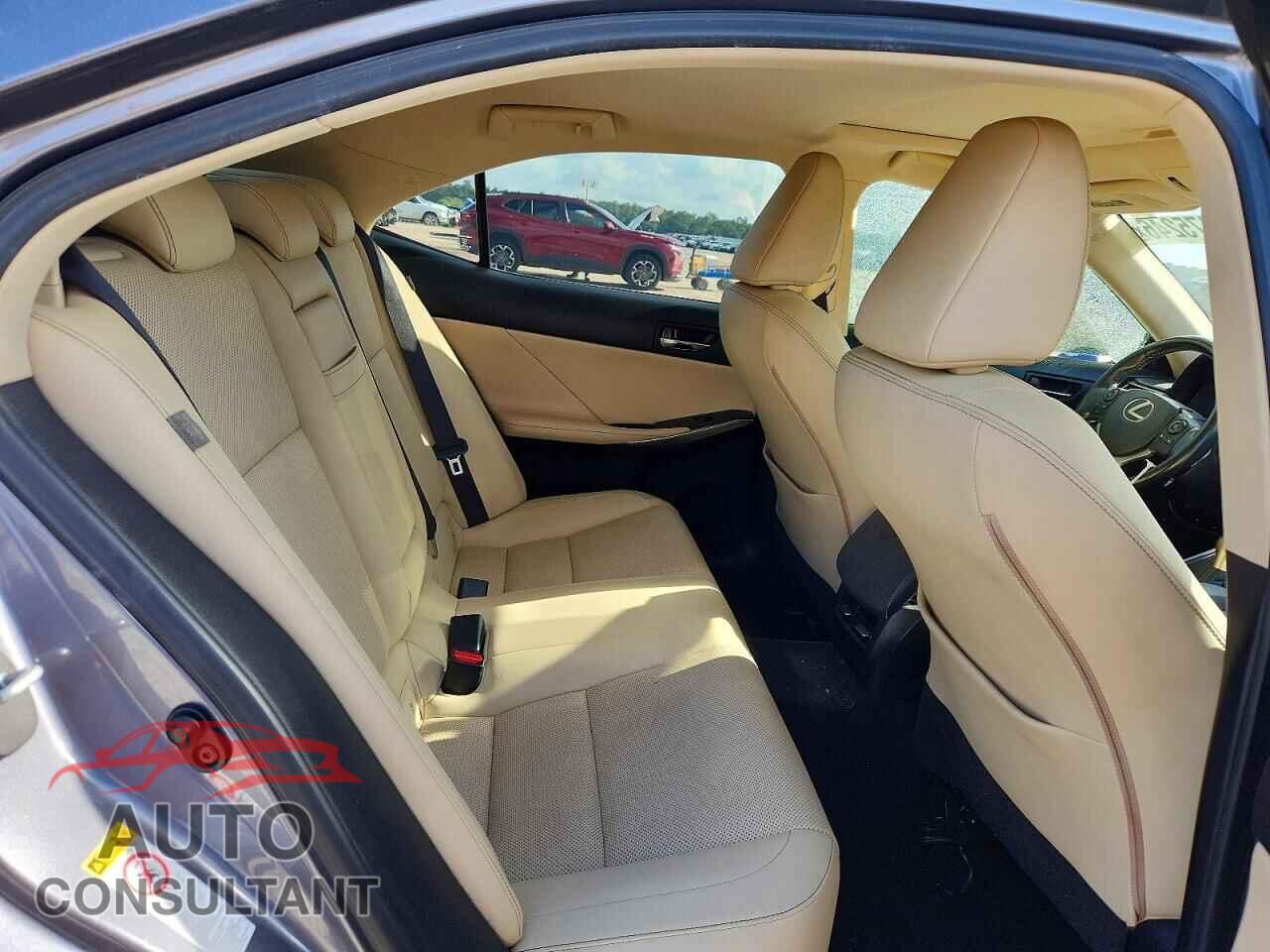 LEXUS IS 2016 - JTHBA1D28G5023366